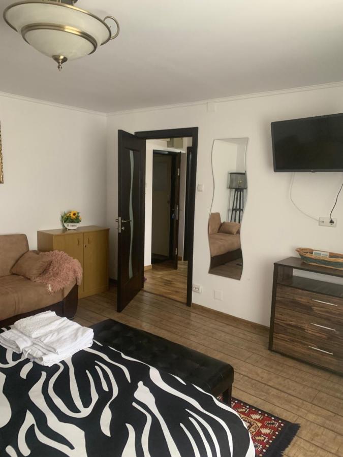 Garsoniera 1 Decembrie Apartment อัลบายูเลีย ภายนอก รูปภาพ